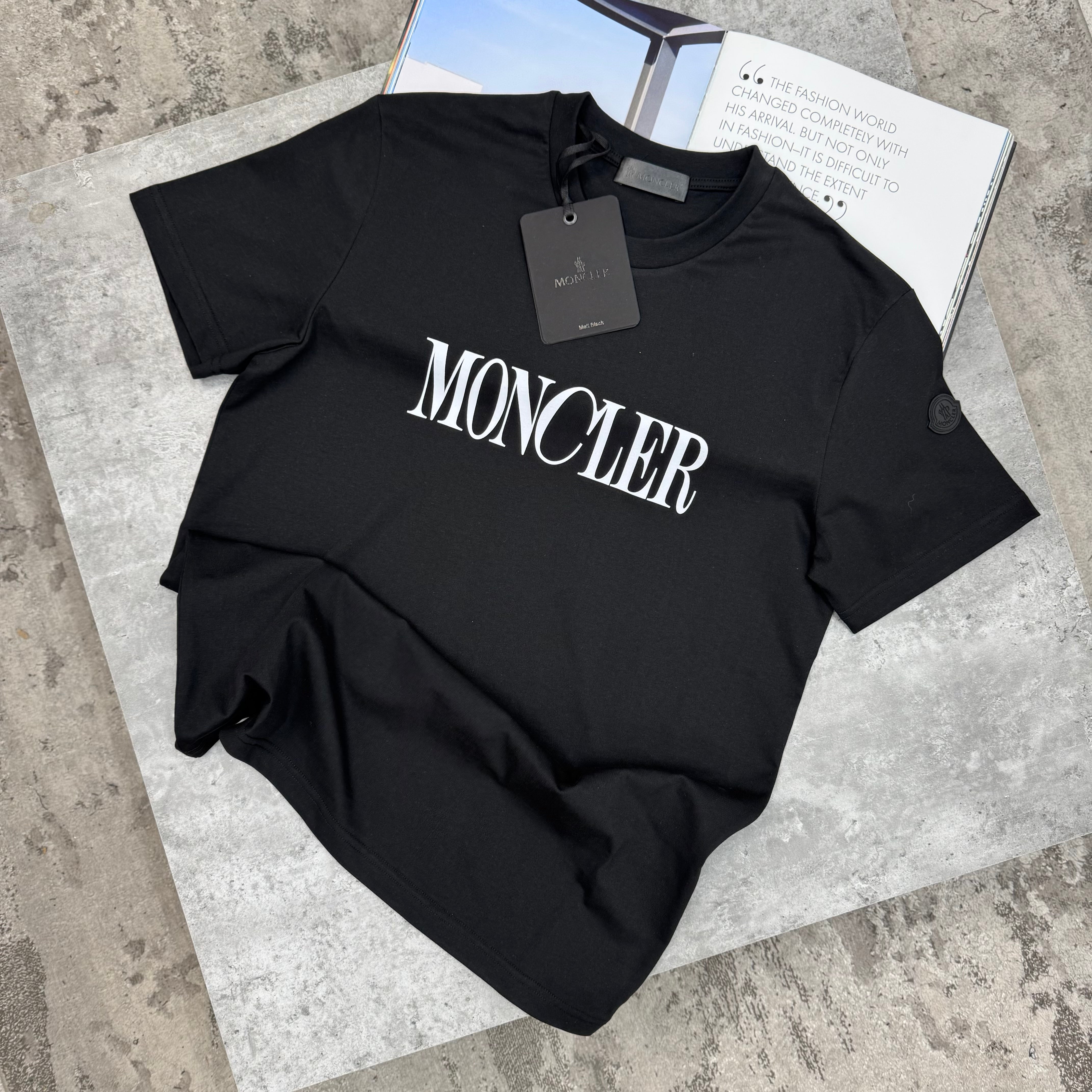 MNCLR - T-SHIRT - BLACK